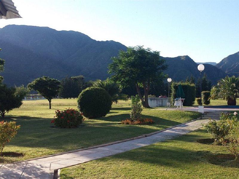 Hotel Lujan Lujan  Екстер'єр фото
